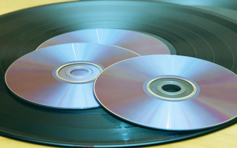 Blank CDs and vinyl record for professional disc replication and duplication