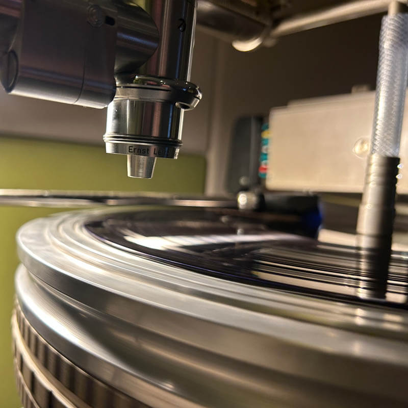 A complete guide on how to press vinyl for your music or business