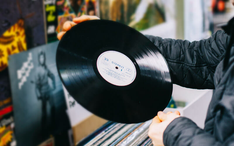 Learn how long each side of a vinyl record can be